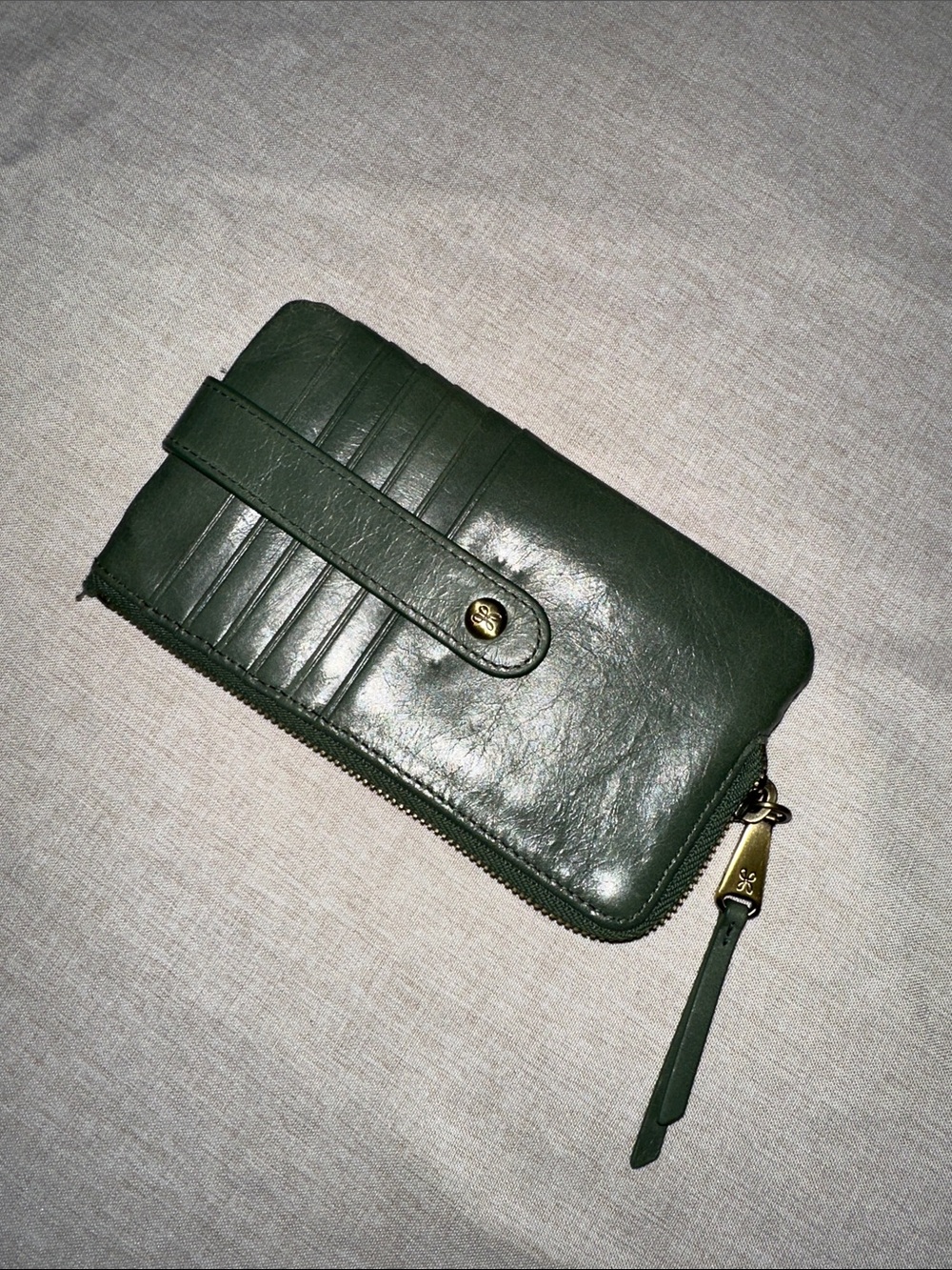 HOBO Dark Green Leather Zip Wallet Wristlet with Exterior Pocket - Picture 2 of 4